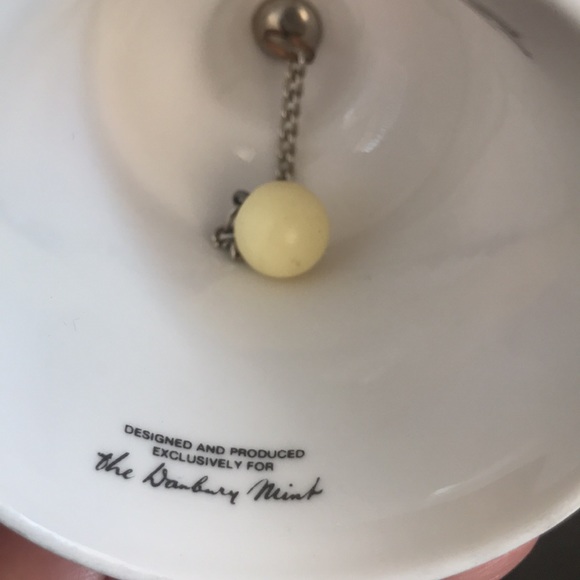 SPODE, for The Danbury Mint White and Pink Bell - Picture 7 of 8